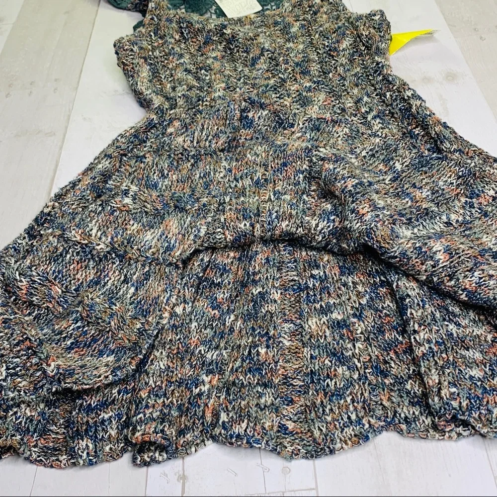 Free‎ People Crochet Back Pullover Tank in Gray